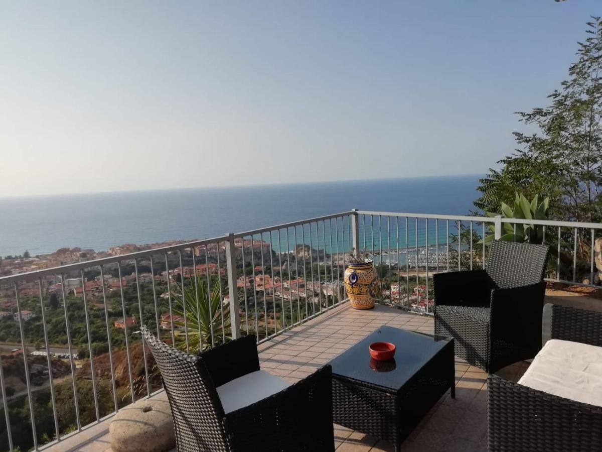 Villa Del Conte Drapia Dış mekan fotoğraf