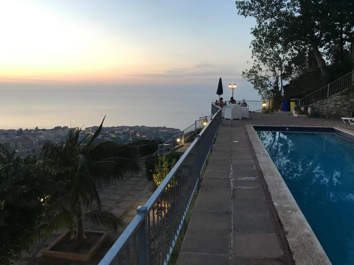 Villa Del Conte Drapia Dış mekan fotoğraf