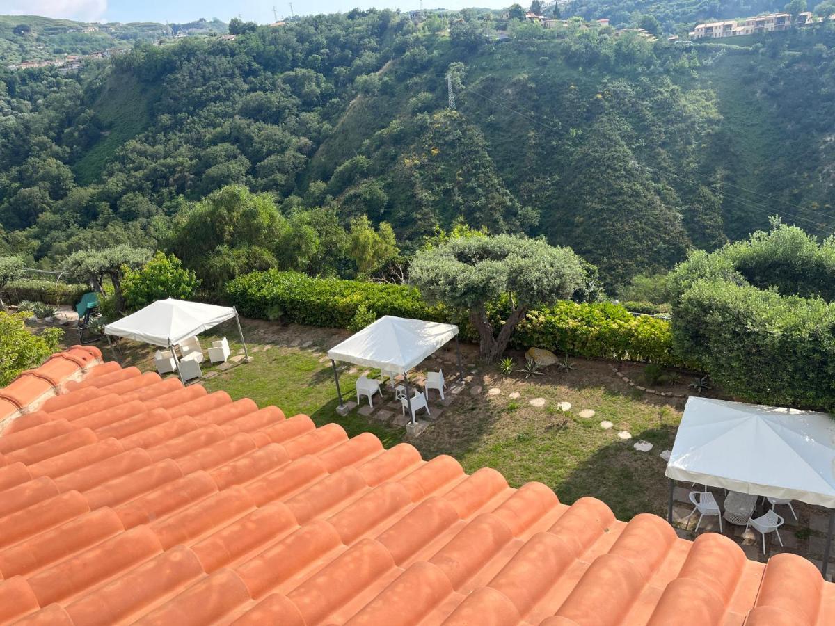 Villa Del Conte Drapia Dış mekan fotoğraf