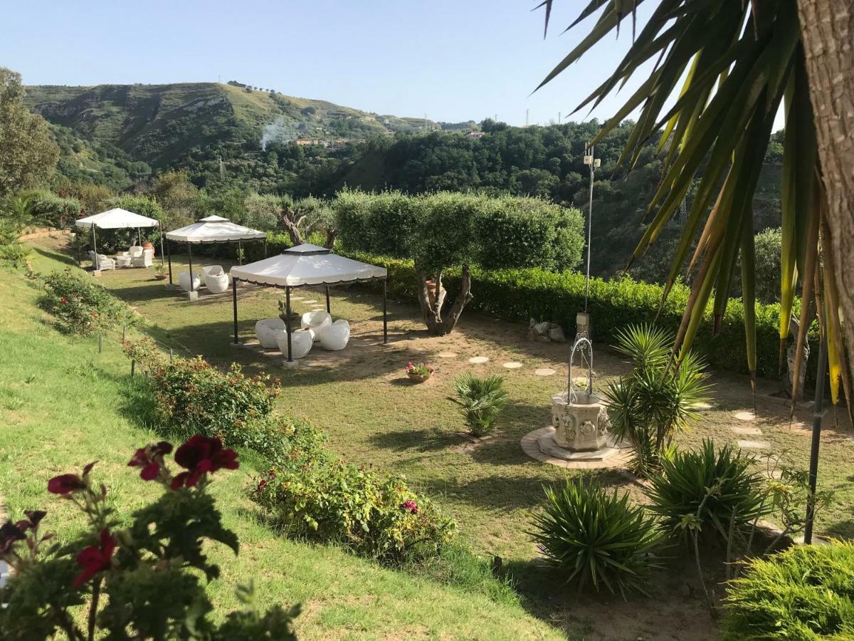Villa Del Conte Drapia Dış mekan fotoğraf
